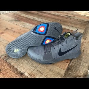 Kyrie 3 Cool Grey size 14
